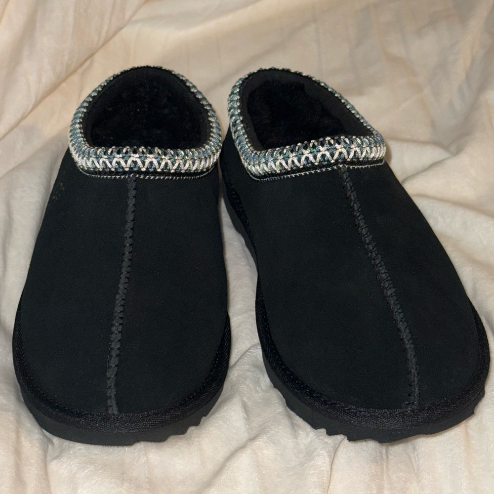 UGG Tasmans